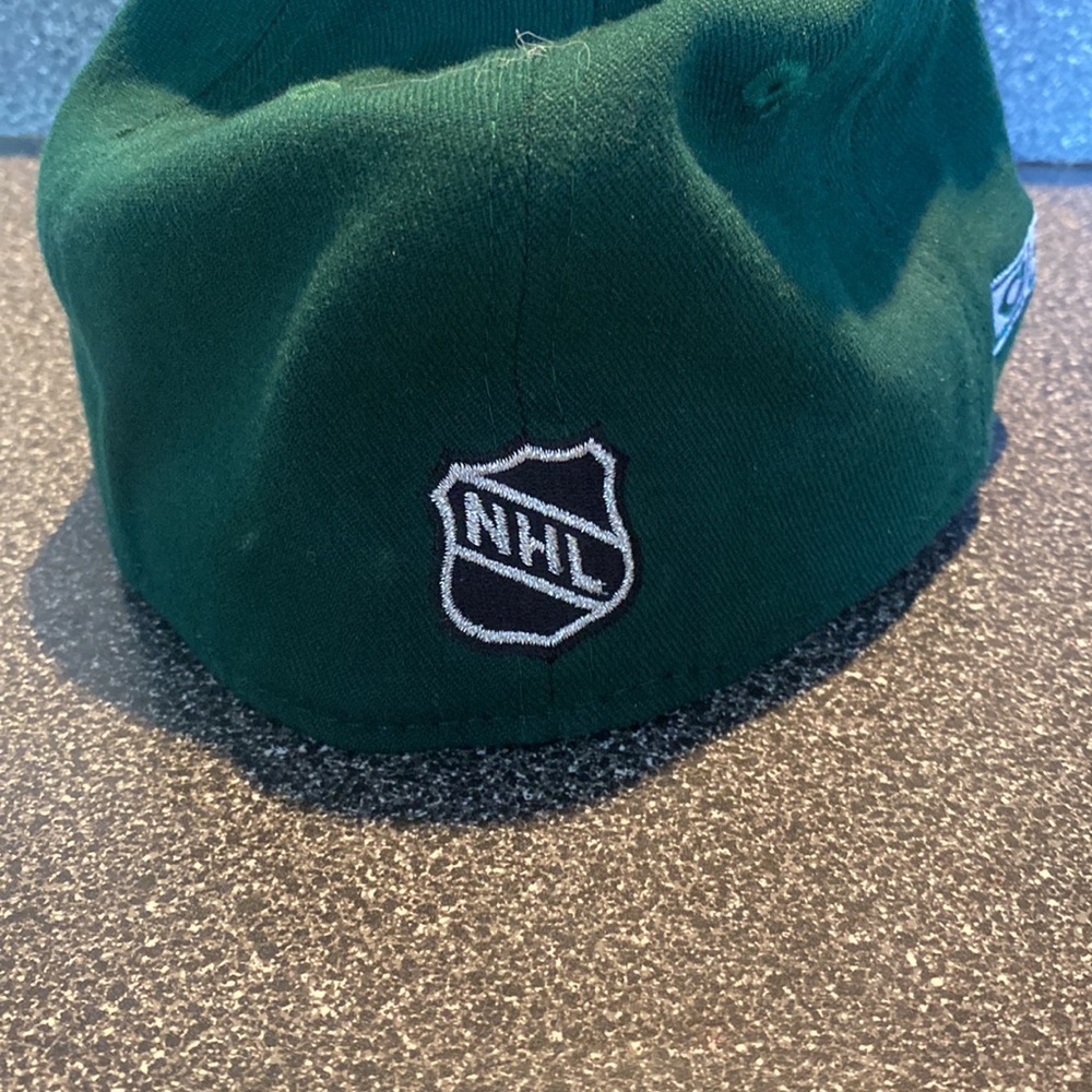 Dallas Stars hat - Picture 3 of 7